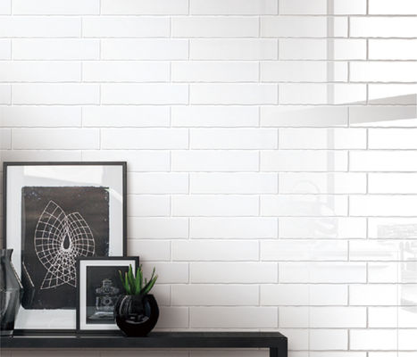 satın al Seramik Parlak Dalga Kenarlı Duvar Karosu 75x300mm Beyaz Modern çevrimiçi üretim