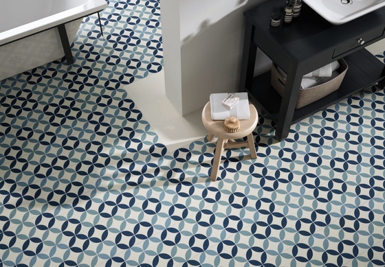 Mavi aşınmaya dayanıklı 250x250mm döşeme oturma odası için seramik kırsal kiremit ve yemek odası için çevre dostu zemin kiremitleri