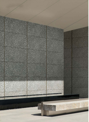 Gri Lychee Bush-Hammered Finish Matt Perde Duvarı Alışveriş Merkezi İçin Porselen Kelepçesi 600x1200mm