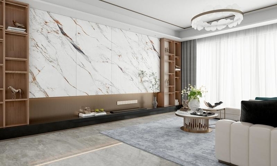 Carrara cilalı camlı porselen 900x1800x9mm ve sınıfı AAA İç zemin ve duvar kiremitleri Balkon ve ofis için altın ve beyaz