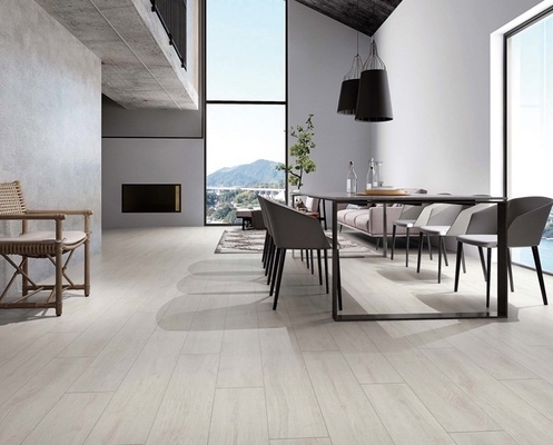 Gri ve Beige 200x1000mm Banyo ve Proje Antibakteriel İçerideki Zemin Şeritleri Ahşap Porselen Şeritleri