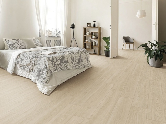 Yatak odası ve ofis için sarı kahverengi tuğla zemin şeritleri 200x1200mm ahşap porselen şeritleri antibakteriyel