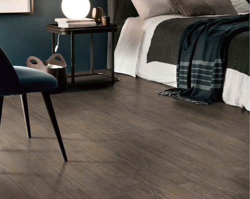 Kahverengi Ahşap Porselen Fayanslar 200x1200mm 9.5mm Zemin Duvar