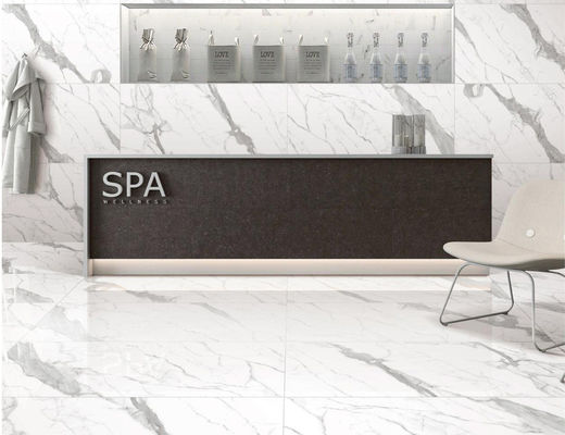 45X90cm SGS Beyaz Carrara Porselen Karo, 31KG / ctn TV Arka Plan Duvar Karosu Sırlı